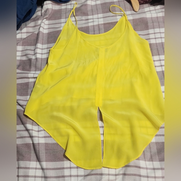 Crop top - Picture 1 of 2